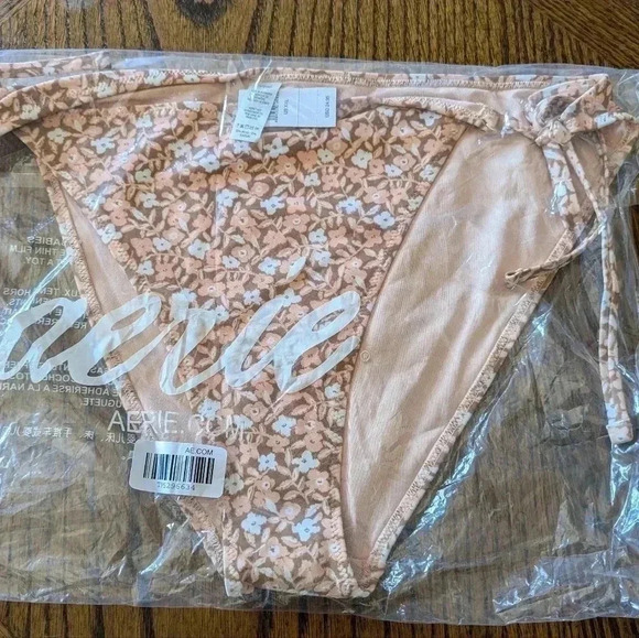 aerie Other - Aerie women's swim bottoms NWT